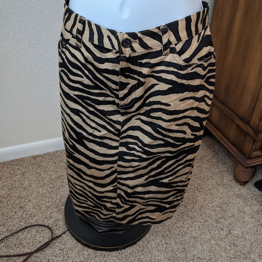 Lauren Ralph Lauren zebra safari knee-length skirt